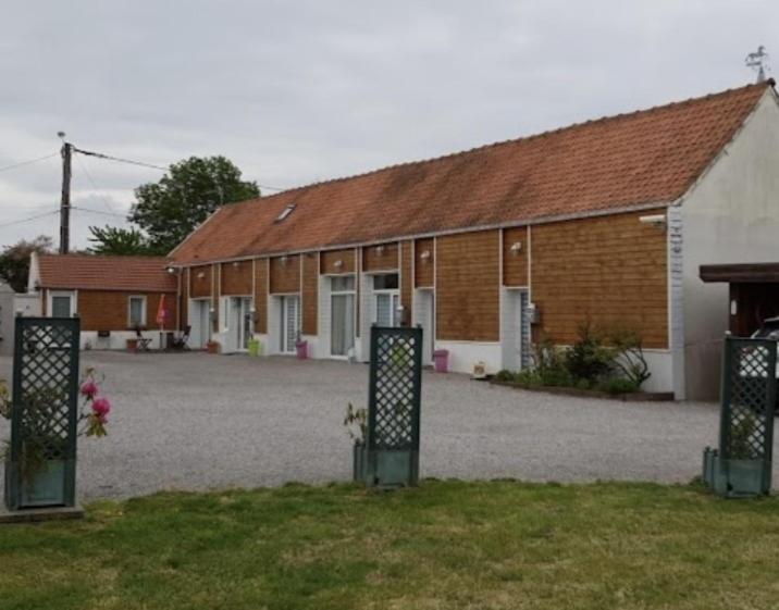 Gites La Riviere Des Iles Ponthoile Exterior photo
